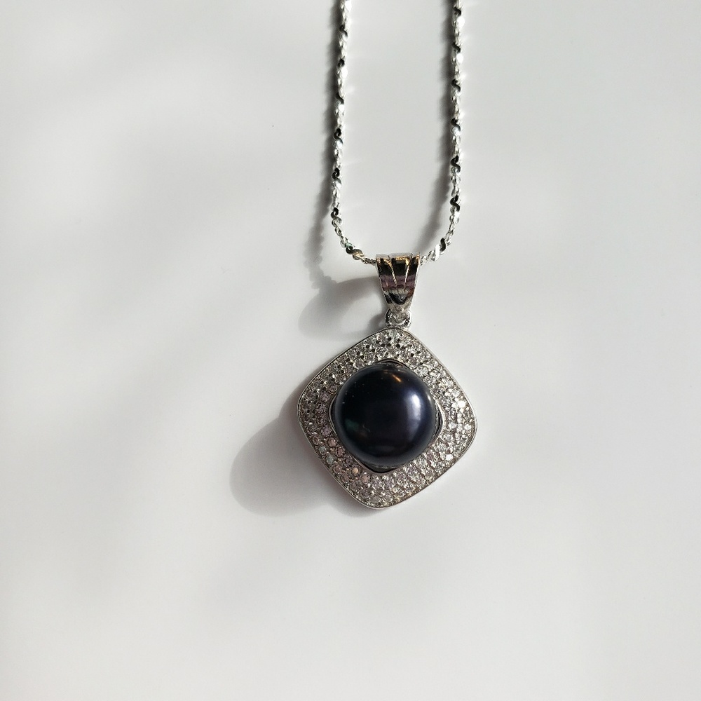 NEW-Black Pearl Necklace from C and C Pearls